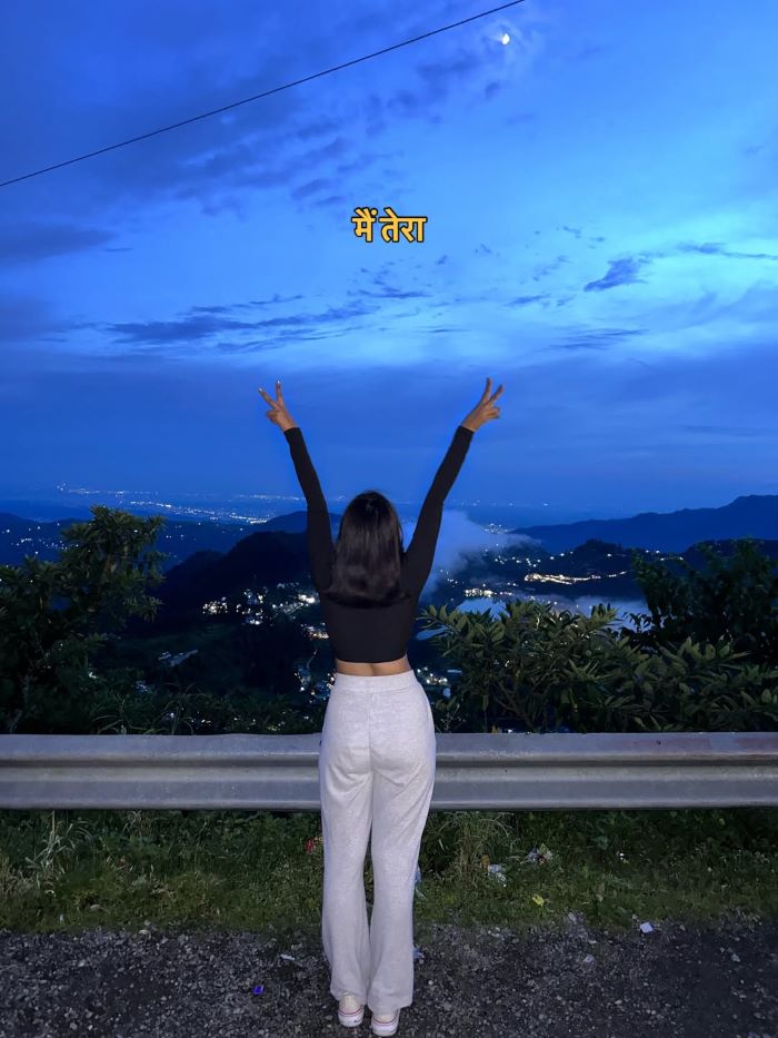 Đi đến thung lũng hoa Uttarakhand vào chiều muộn thú vị