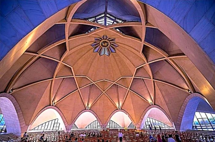 Tạo hình hoa sen ở trong đền Lotus Temple Ấn Độ