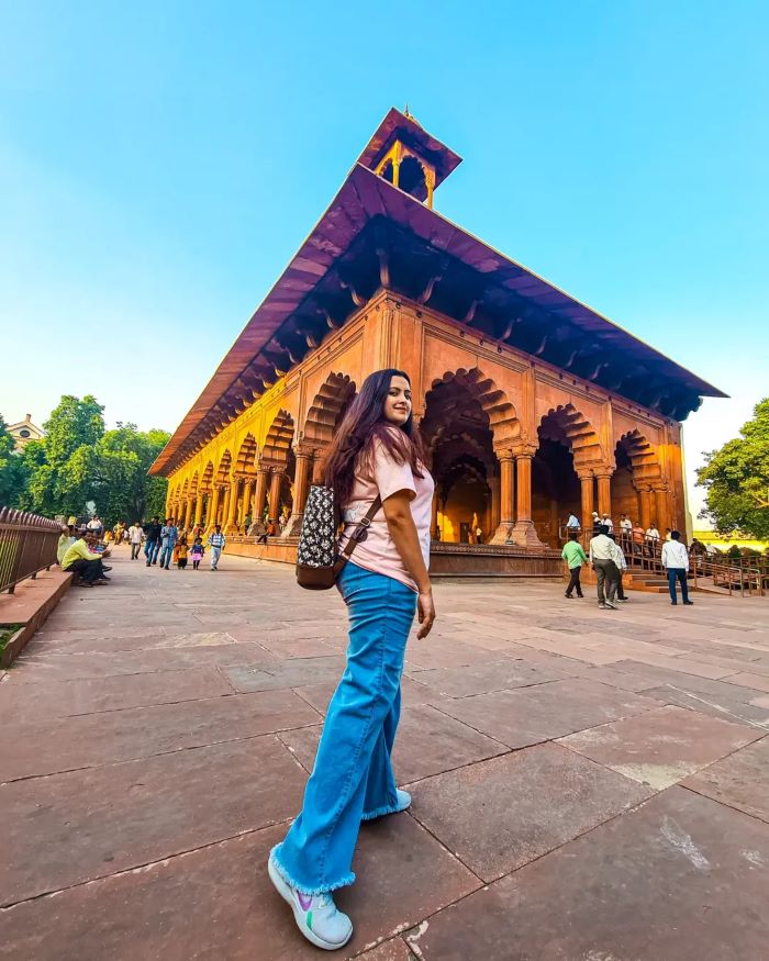 Chọn trang phục thoải mái khi tham quan pháo đài Đỏ