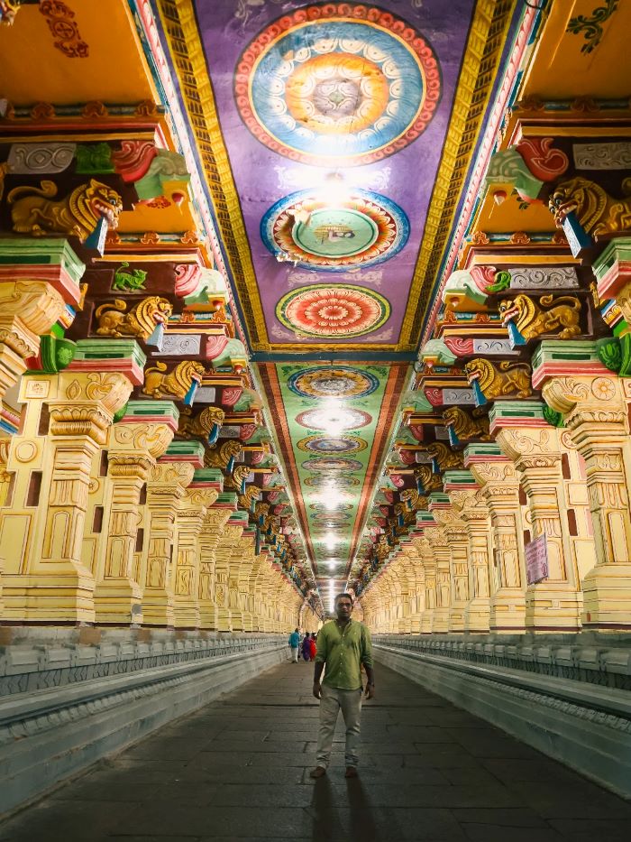 Thiết kế bên trong của đền Ramanathaswamy rất độc đáo