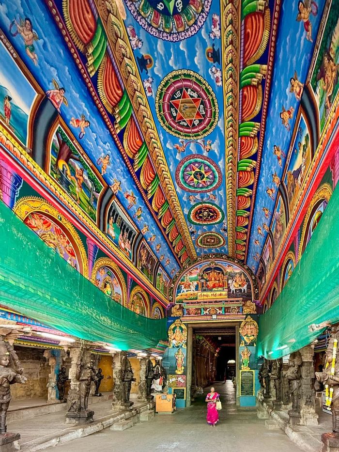 Thiết kế ở bên trong Meenakshi đặc biệt